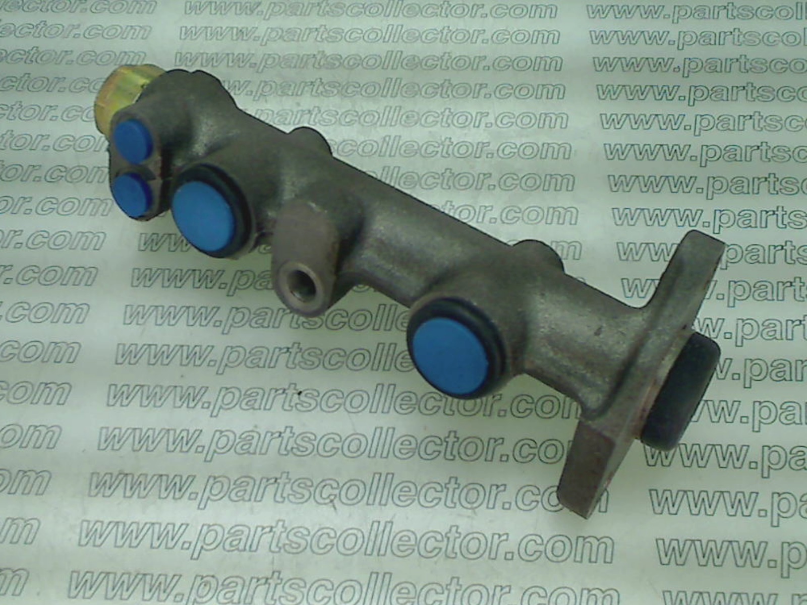 MASTER CYLINDER